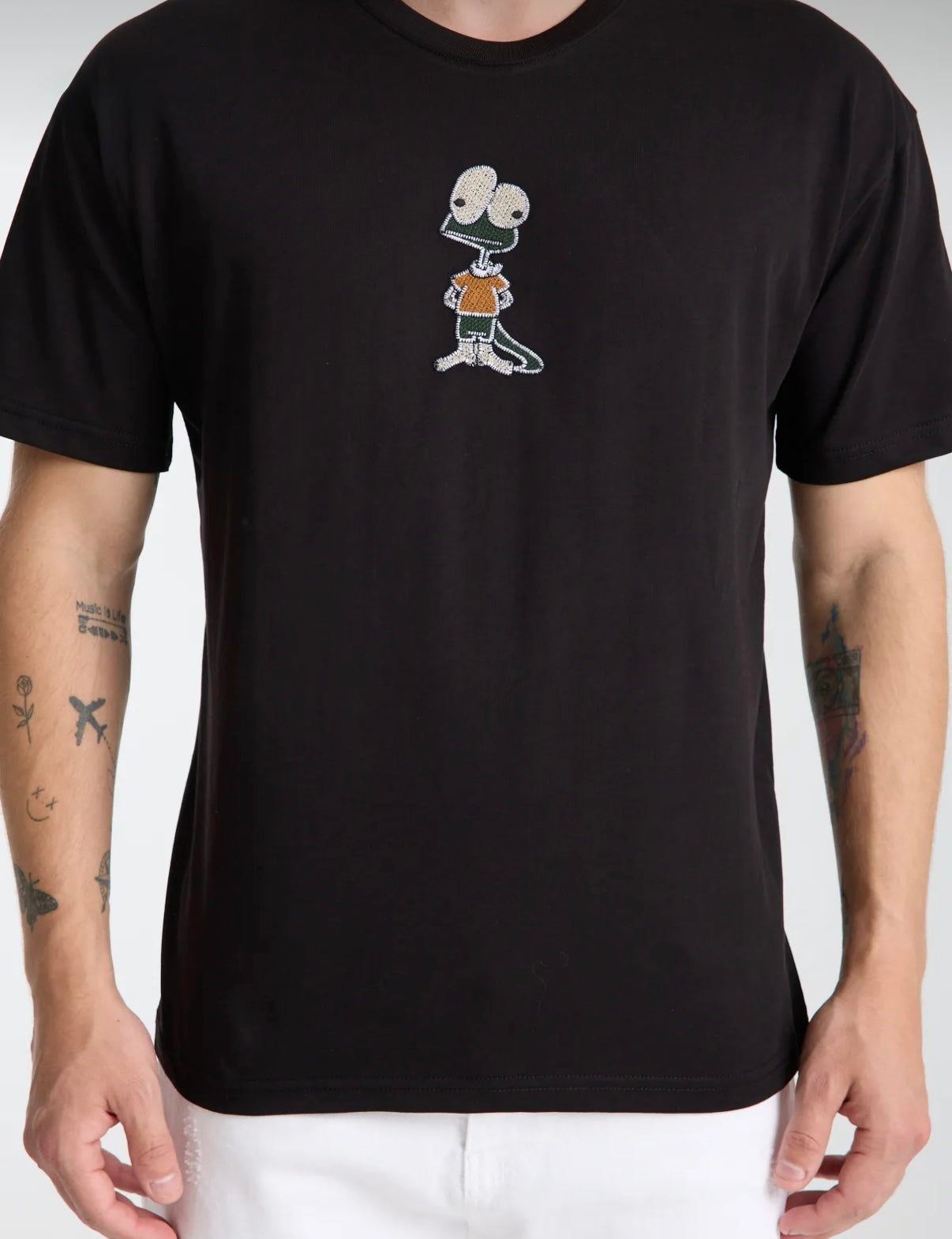 KERTEN KELE DESENLI ERKEK T-SHORT