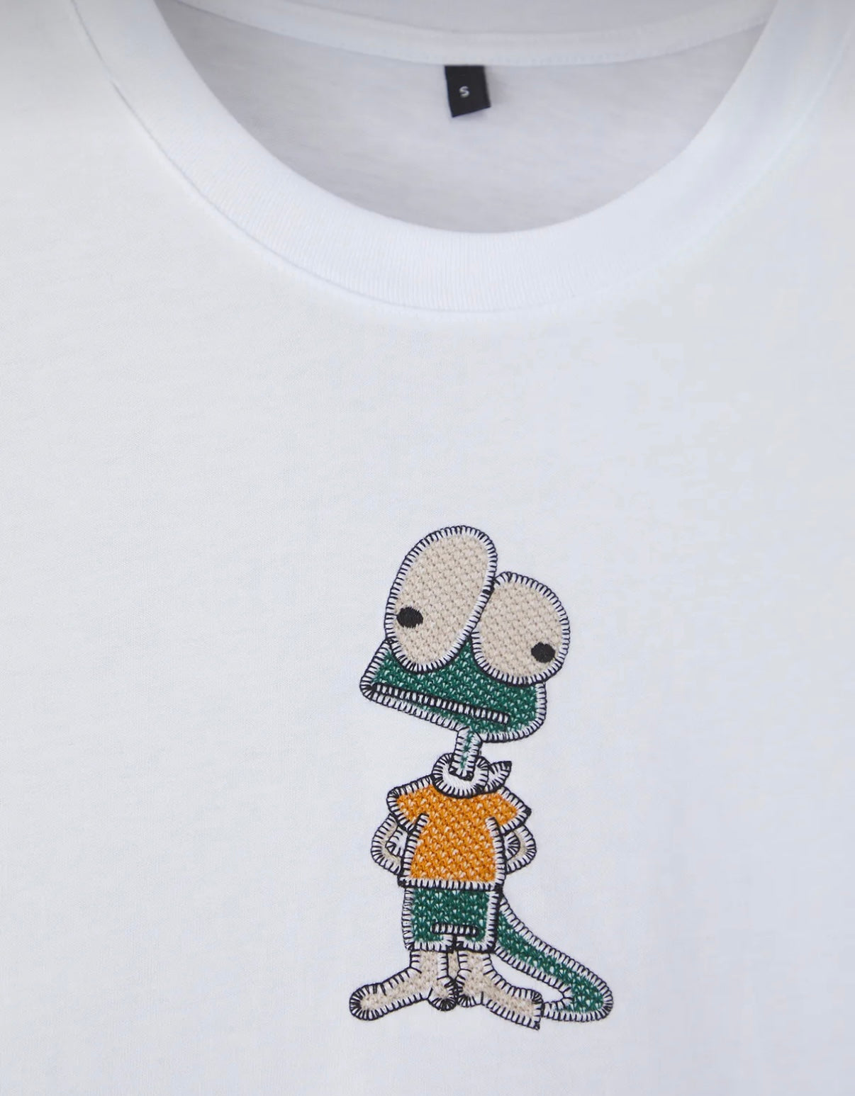 KERTEN KELE DESENLI ERKEK T-SHORT