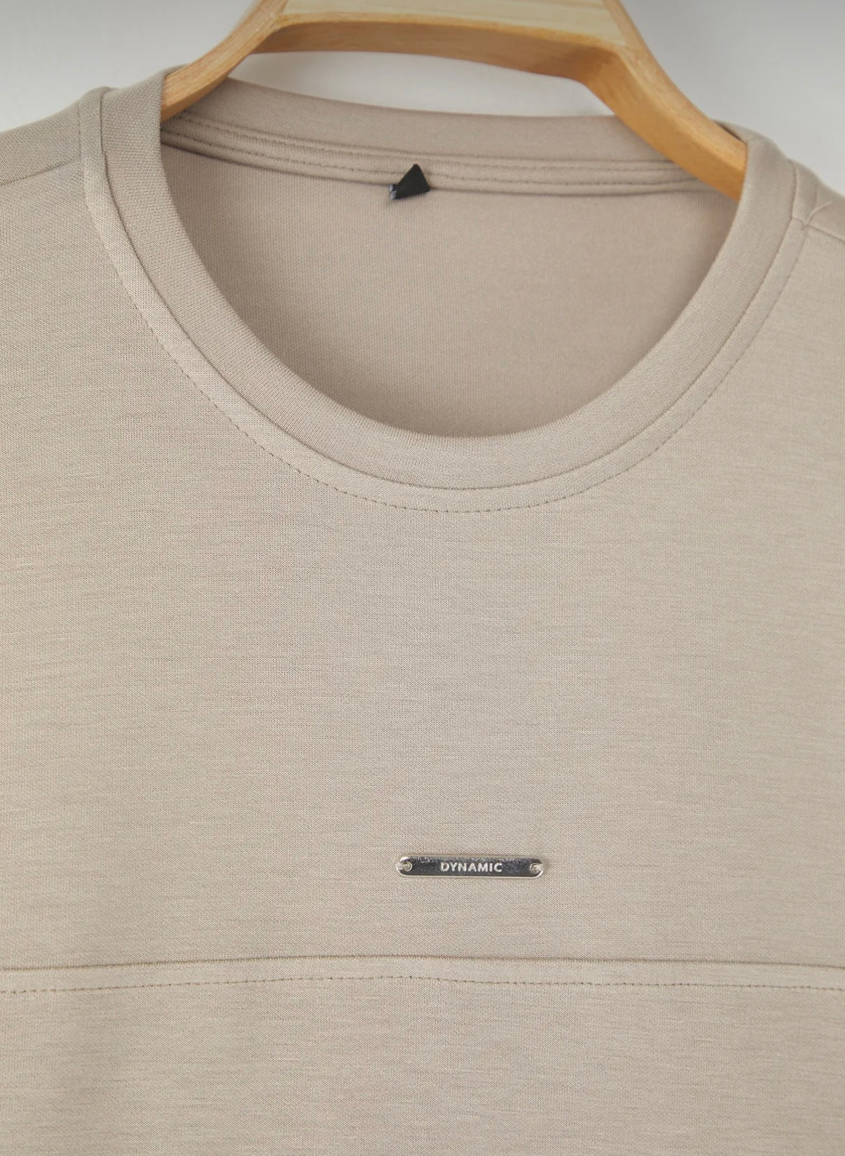 ERKEK DEMİR DETAYLI T-SHORT