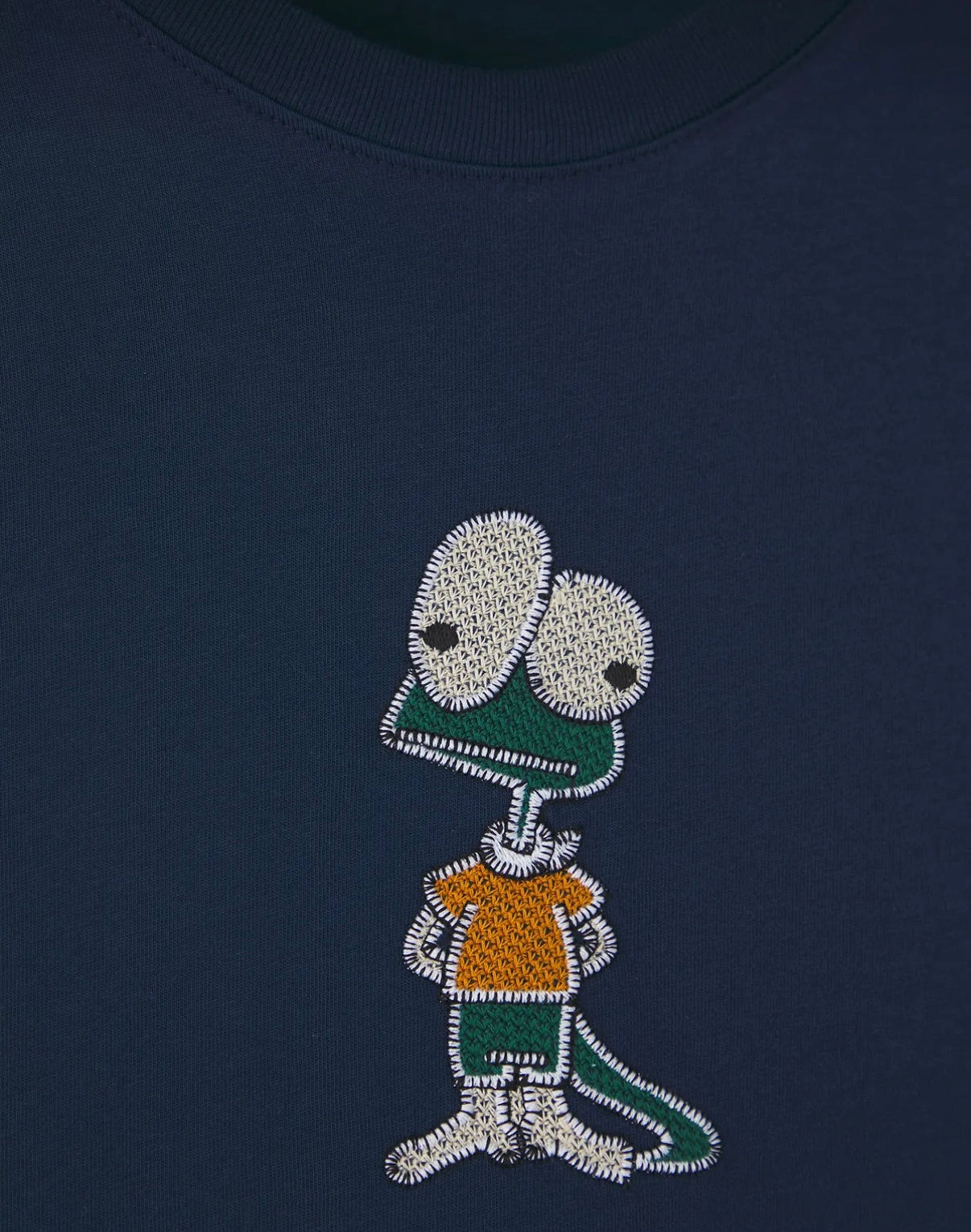 KERTEN KELE DESENLI ERKEK T-SHORT