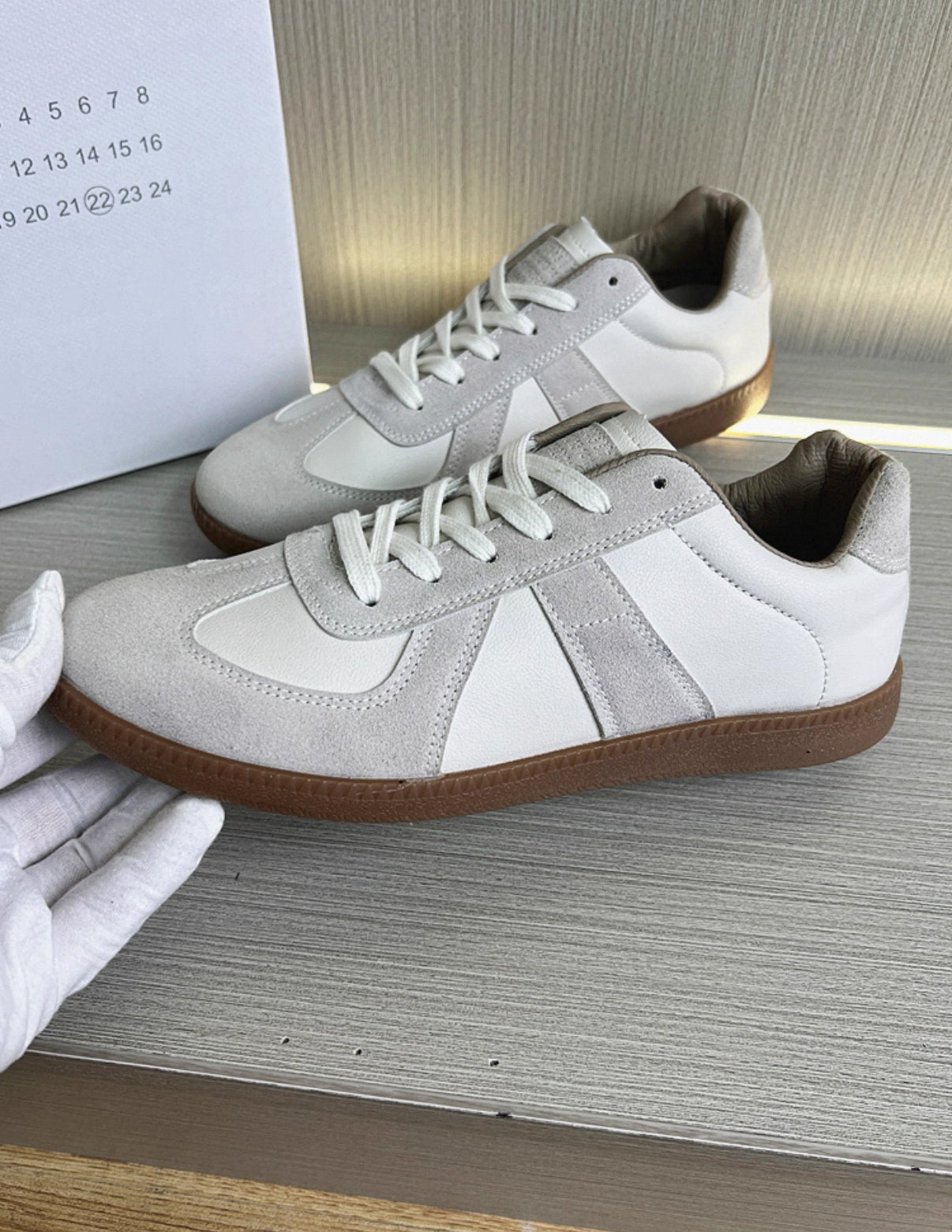 MAISON MARGIELA MODEL AYAKABI