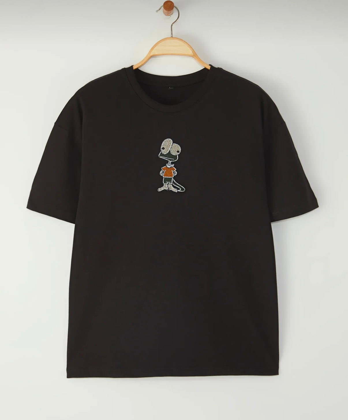 KERTEN KELE DESENLI ERKEK T-SHORT